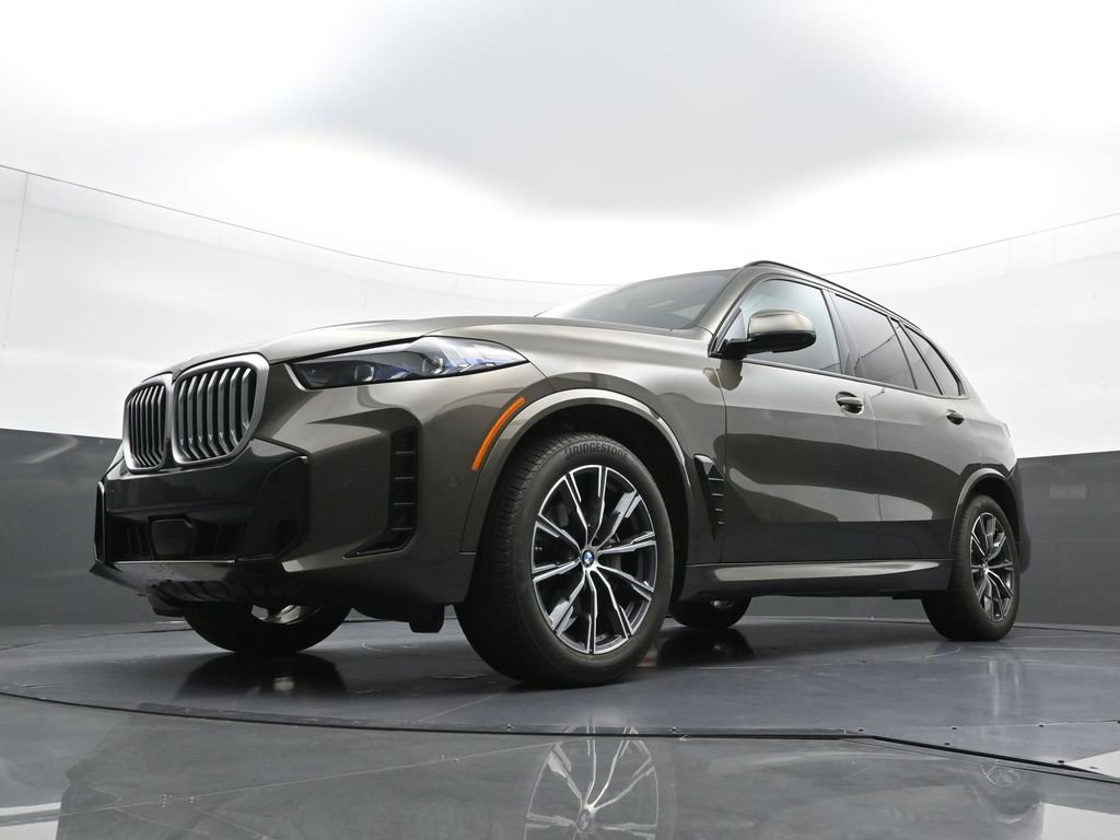 Used 2024 BMW X5 xDrive40i w/ Executive Package image 26