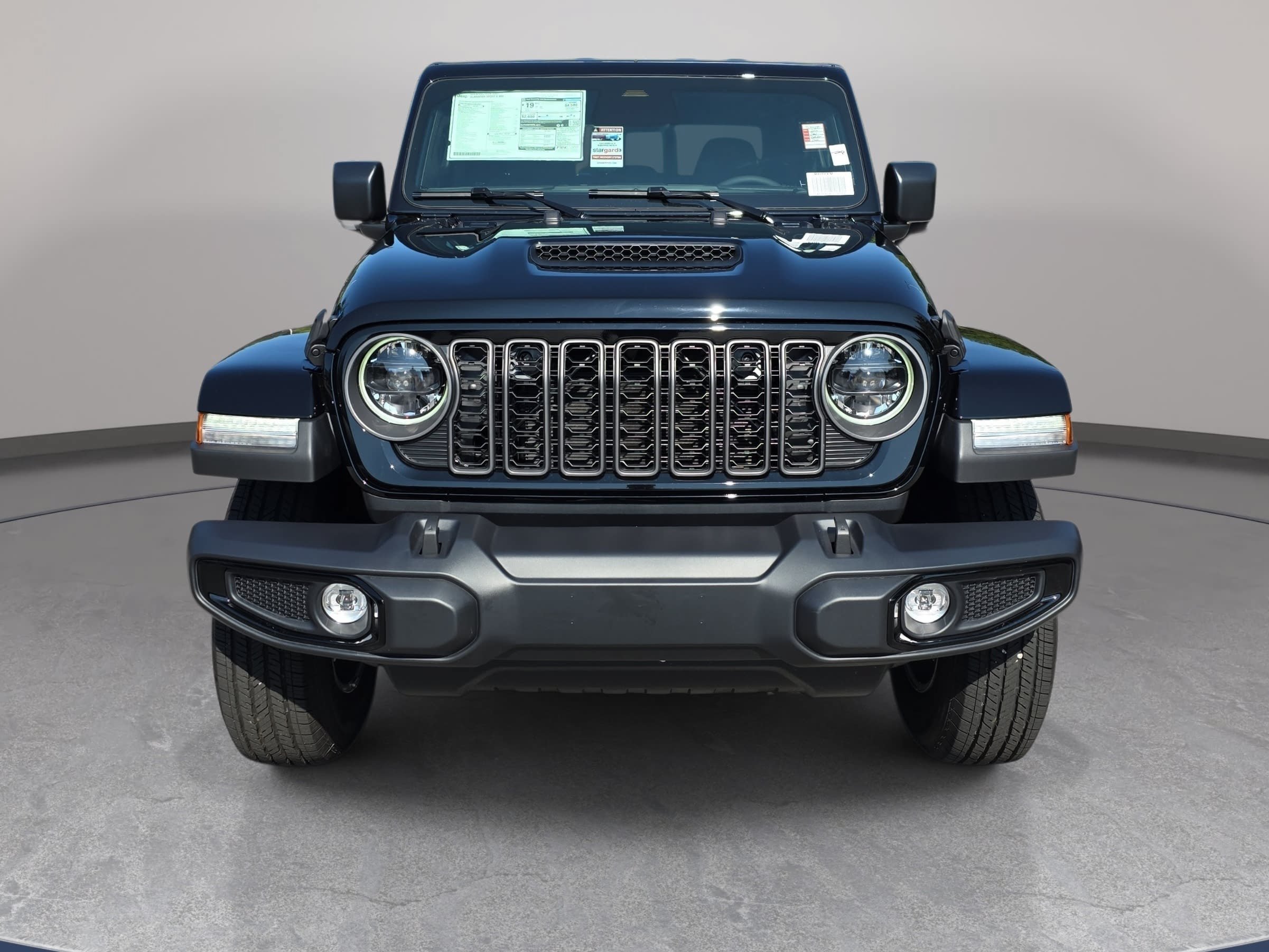 New 2026 Jeep Gladiator Sport AWD/4WD image 2