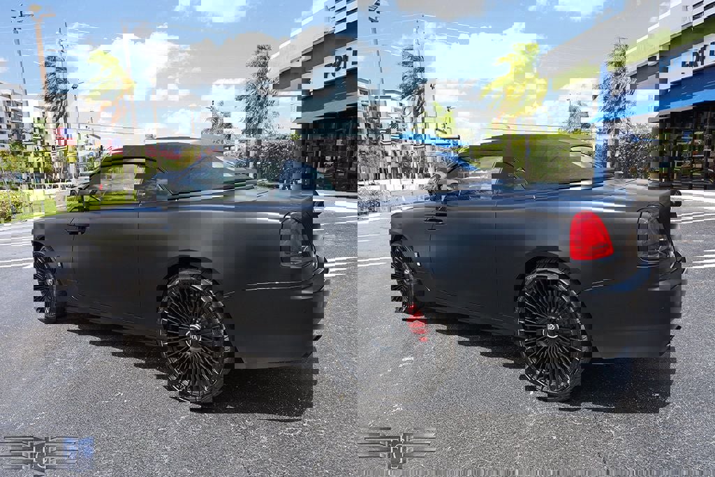 Used 2021 Rolls-Royce Dawn image 7