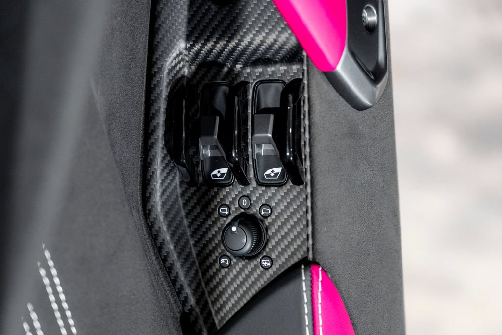 Used 2025 Lamborghini Revuelto AWD/4WD image 48