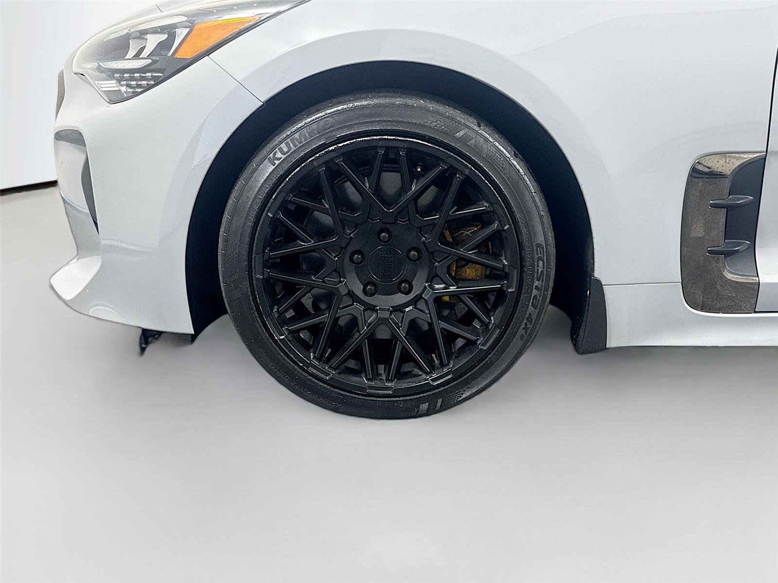 Used 2022 Kia Stinger GT-Line RWD image 29