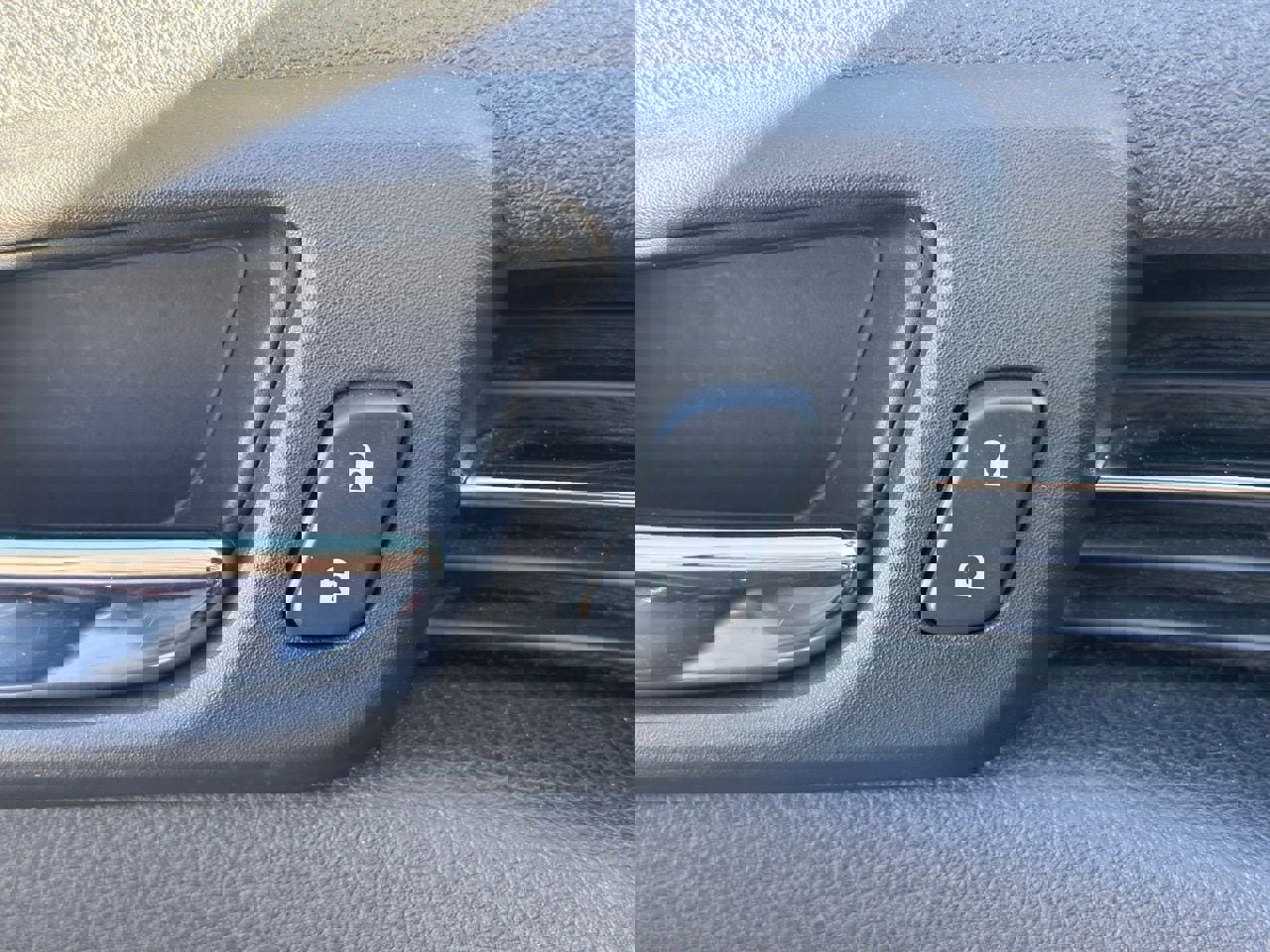 Used 2015 Chevrolet Malibu LT image 19