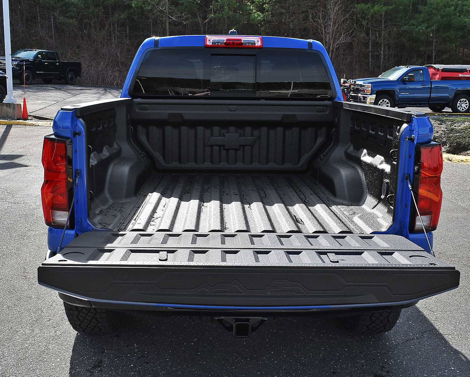 New 2026 Chevrolet Colorado ZR2 w/ Technology Package AWD/4WD image 8