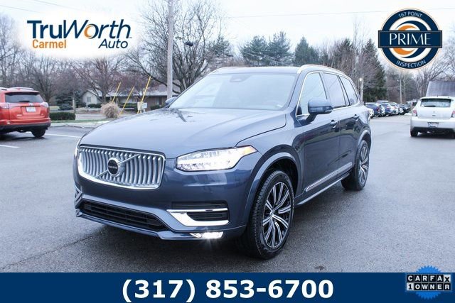 Used 2025 Volvo XC90 B5 Core image 1