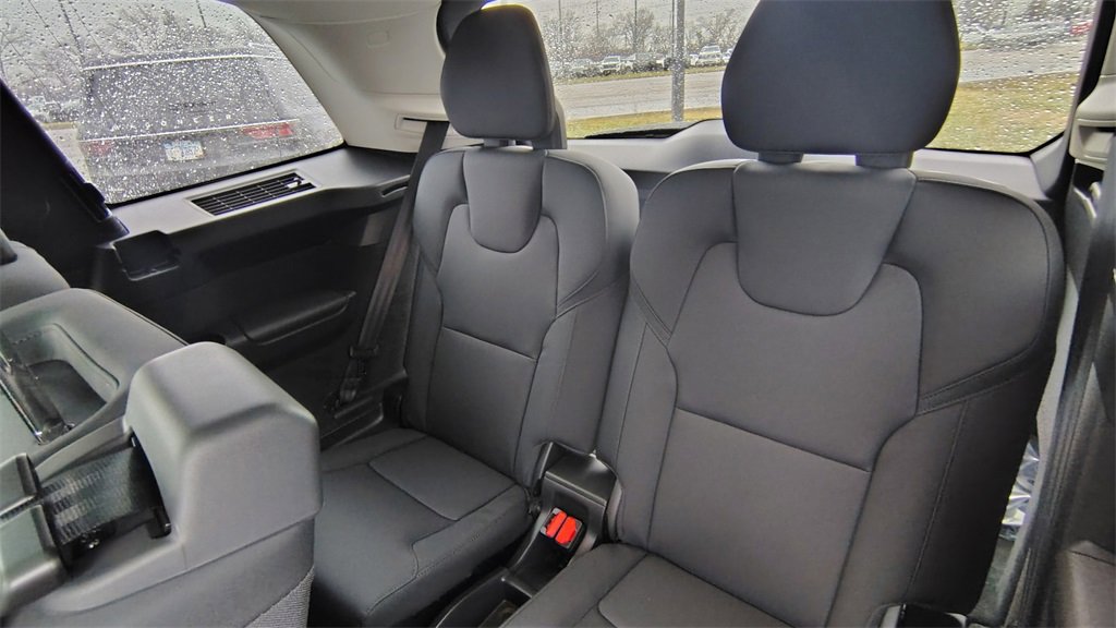 New 2026 Volvo XC90 B5 Plus image 30
