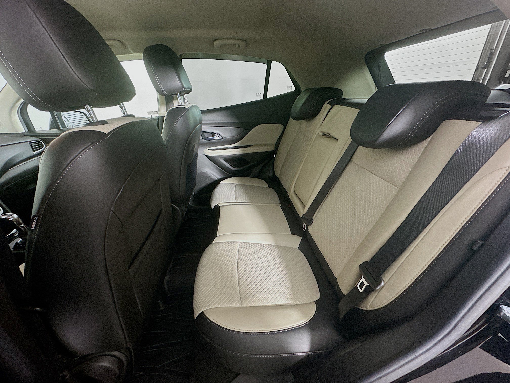 Used 2020 Buick Encore Preferred w/ Safety Package FWD image 26