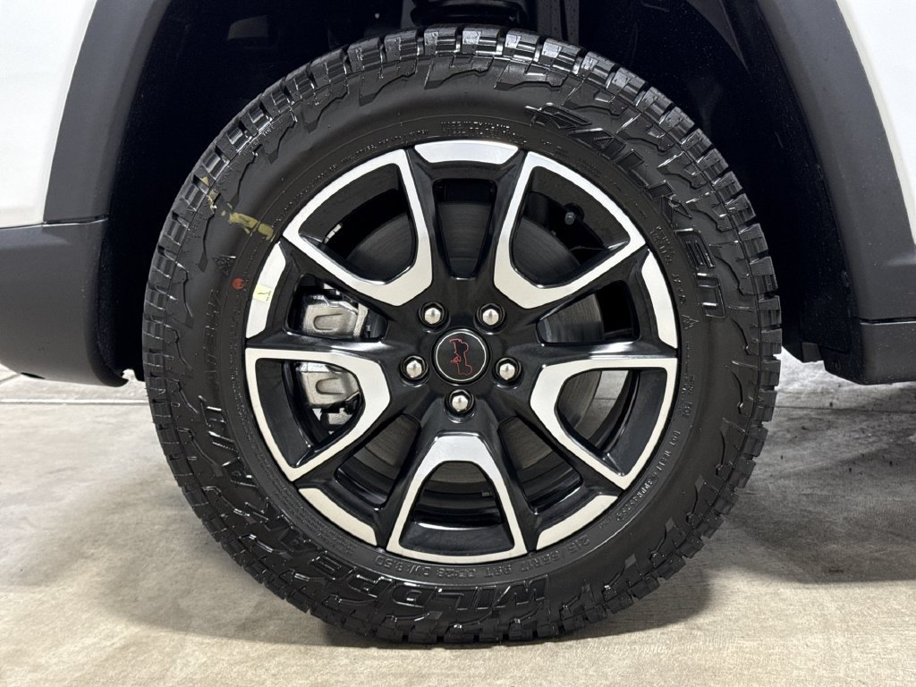 New 2026 Jeep Compass Trailhawk AWD/4WD image 26