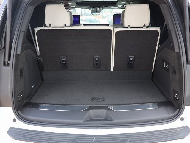 Certified 2025 Cadillac Escalade Premium Luxury Platinum image 16