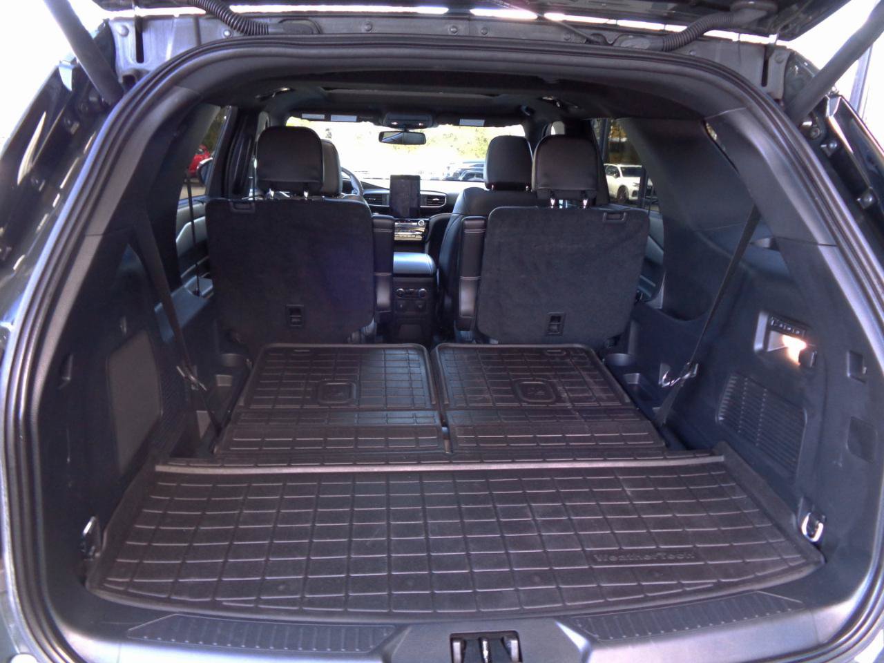 Used 2024 Ford Explorer ST w/ Equipment Group 401A AWD/4WD image 19