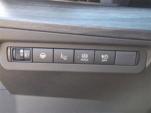 Used 2024 Nissan Ariya AWD image 25