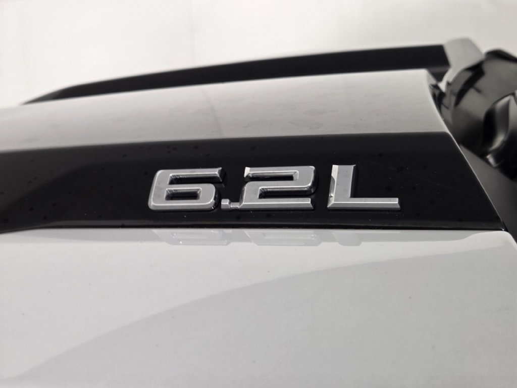 Used 2024 Chevrolet Silverado 1500 LT Trail Boss w/ LT Trail Boss Premium Package AWD/4WD image 12