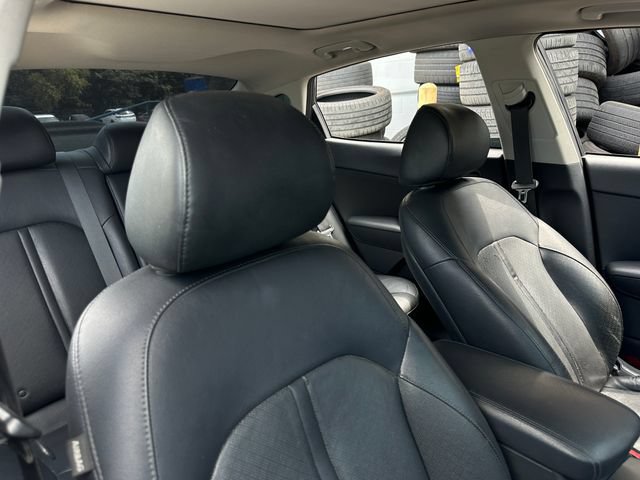 Used 2020 Kia Optima SE FWD image 29
