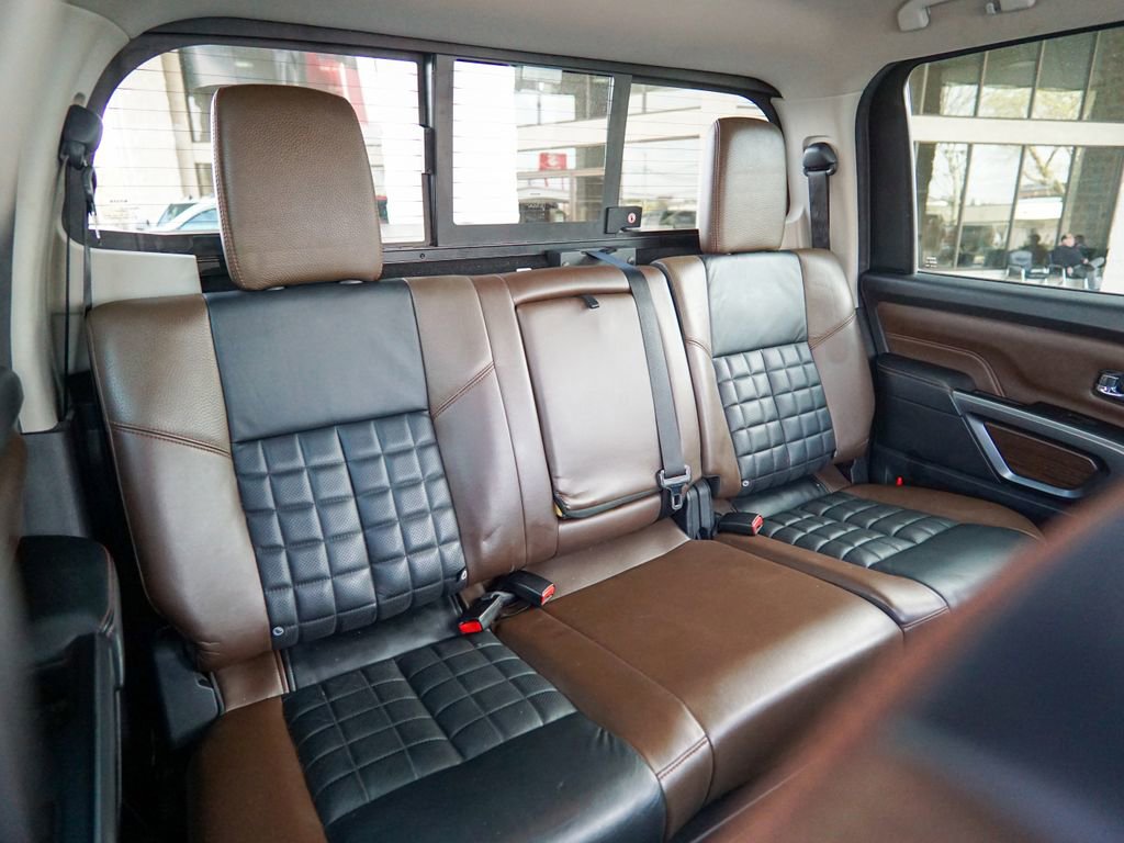 Used 2017 Nissan Titan Platinum Reserve image 33