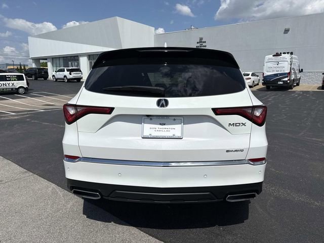 Used 2024 Acura MDX SH-AWD w/ Advance Package image 3