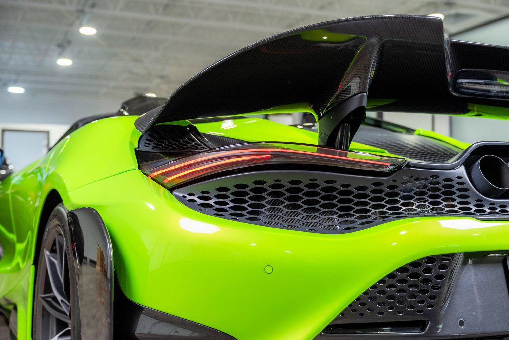 Used 2022 McLaren 765LT RWD image 37