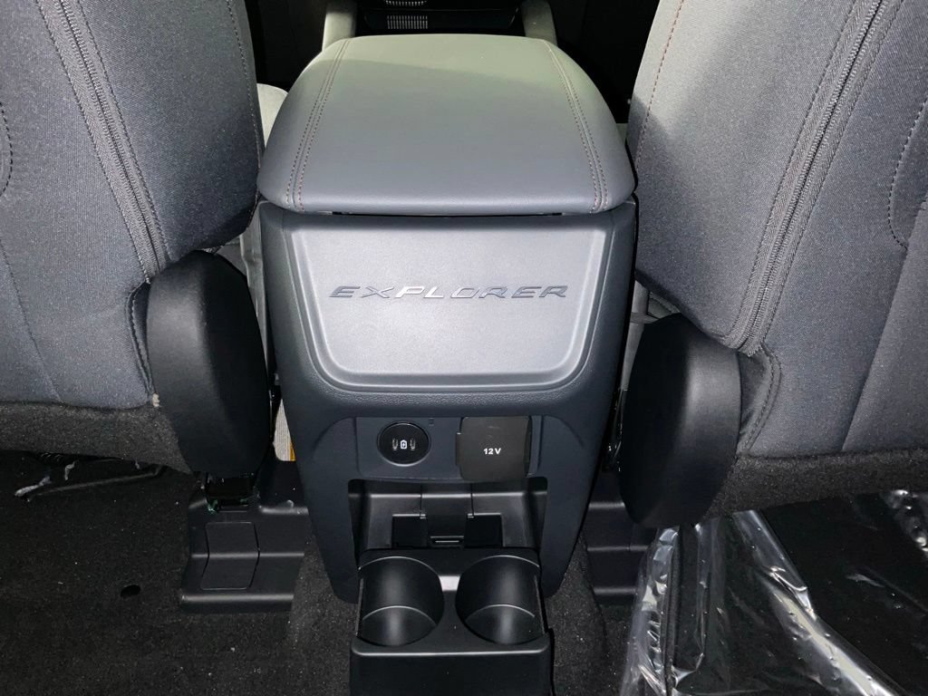 New 2026 Ford Explorer Active RWD image 19