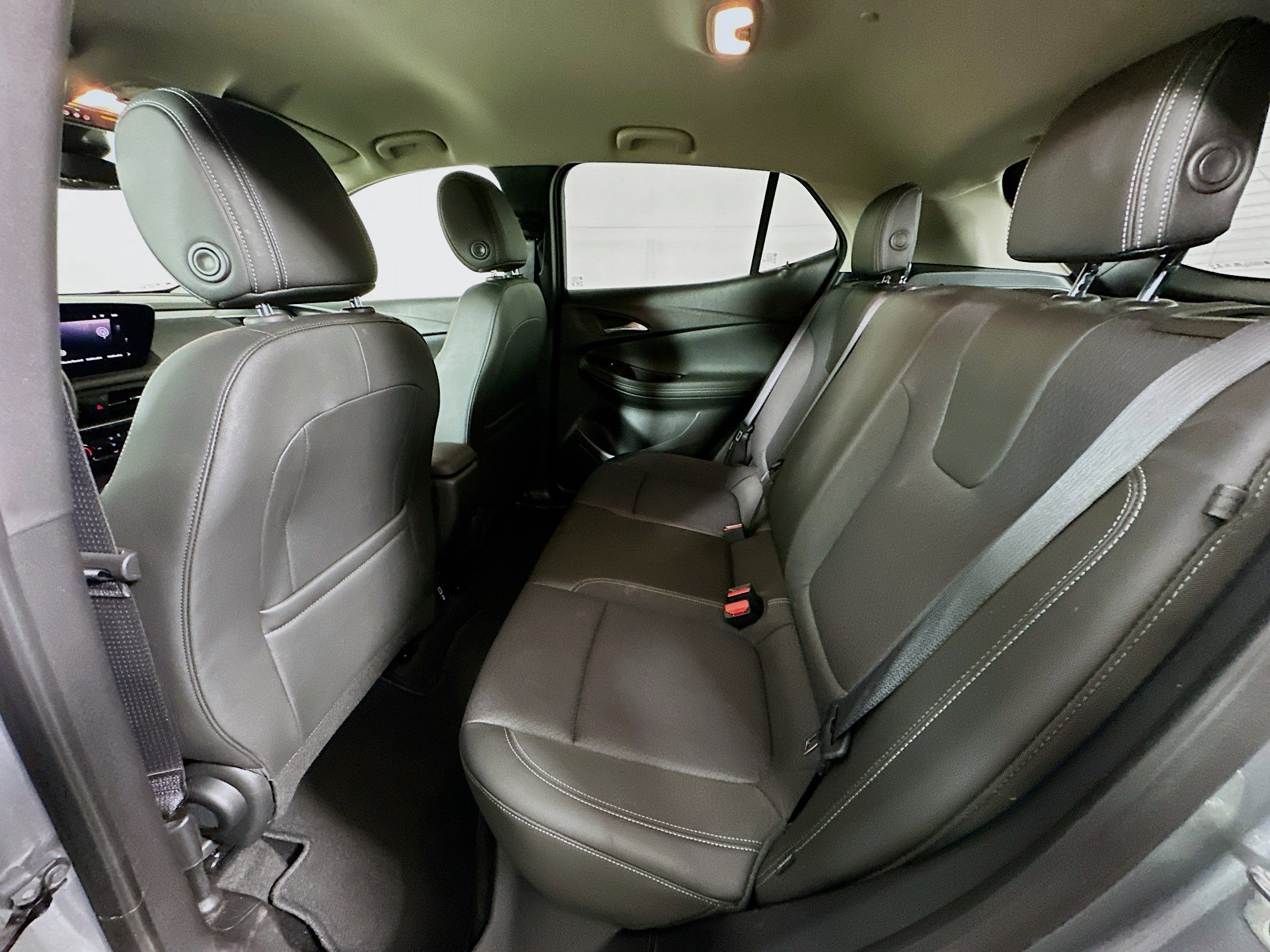 Used 2025 Buick Encore GX Preferred image 26