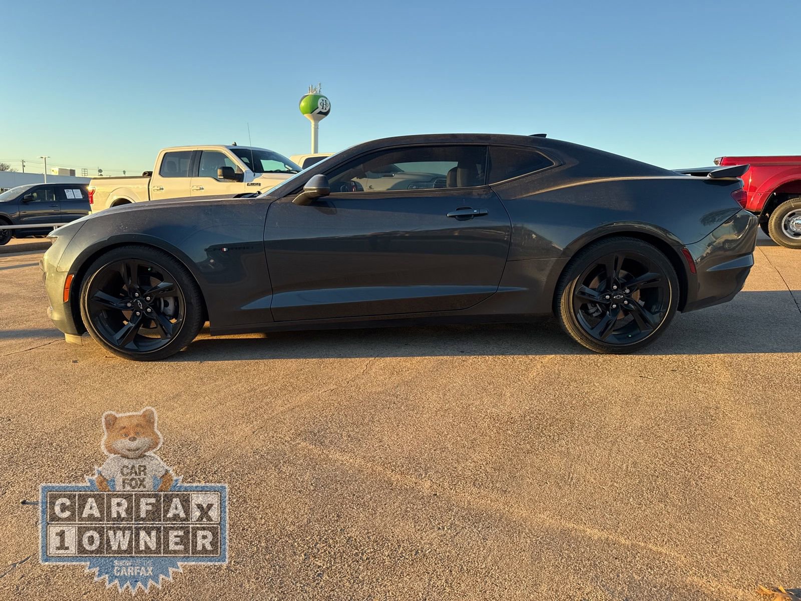 Used 2022 Chevrolet Camaro LT w/ Technology Package image 4