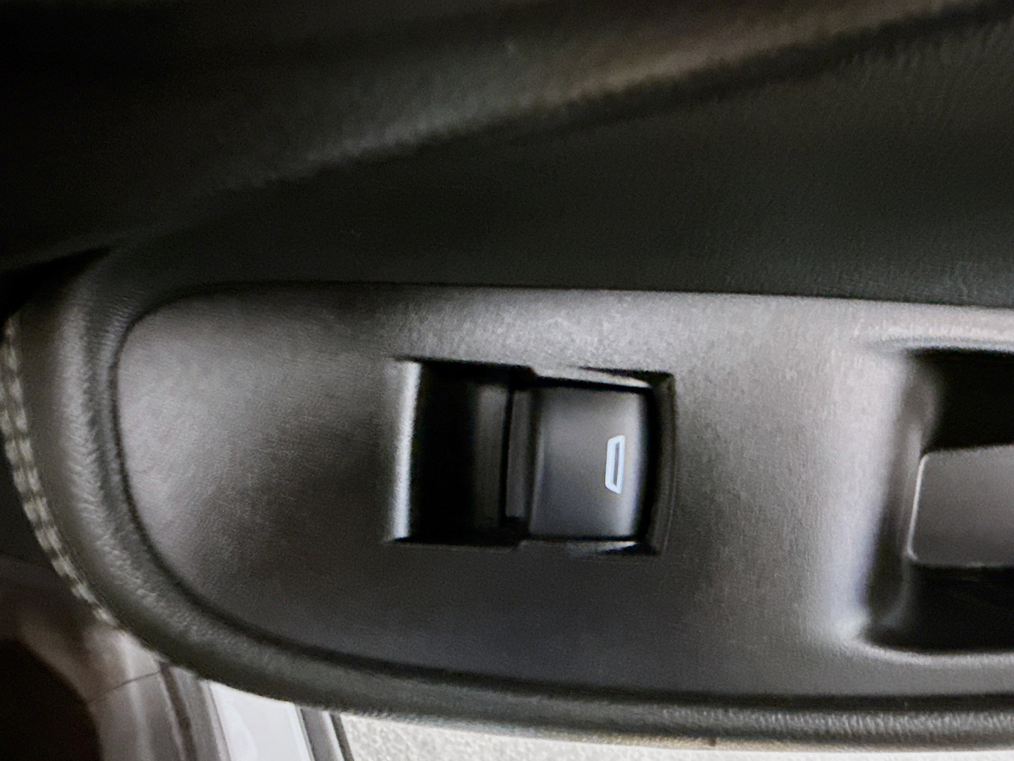 Used 2020 Buick Encore GX Select w/ Experience Buick Package image 31