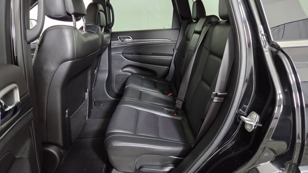 Used 2020 Jeep Grand Cherokee Limited w/ Luxury Group II AWD/4WD image 33