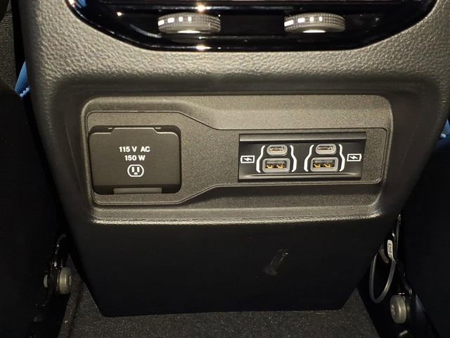 Used 2024 Jeep Grand Cherokee Altitude image 23