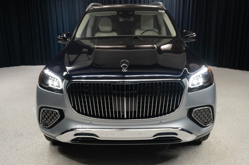 New 2026 Mercedes-Benz Maybach GLS 600 4MATIC image 2