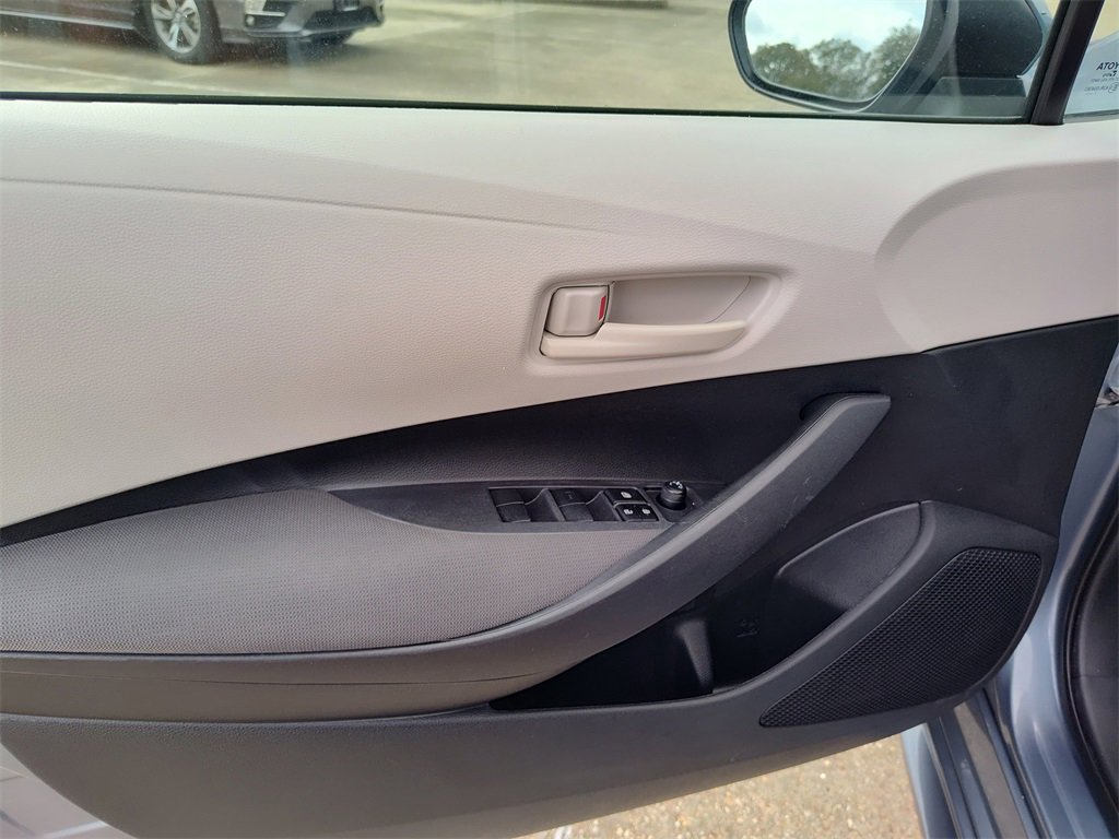 Used 2024 Toyota Corolla LE image 20