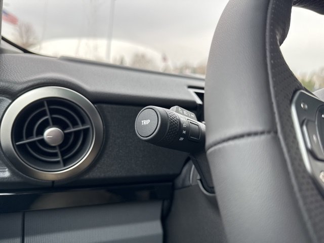 New 2025 INEOS Grenadier Station Wagon AWD/4WD image 9