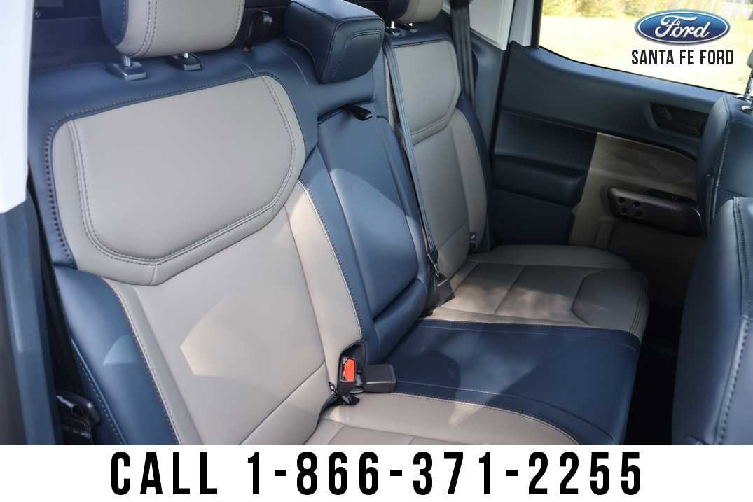 New 2025 Ford Maverick Lariat w/ 4K Tow Package image 31