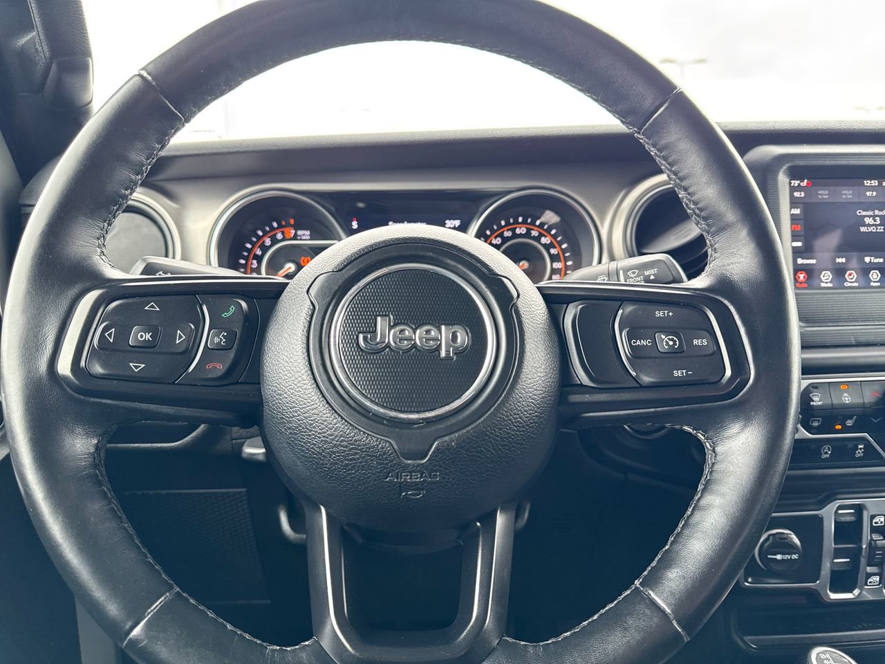 Used 2020 Jeep Gladiator Sport w/ Quick Order Package 24S image 17