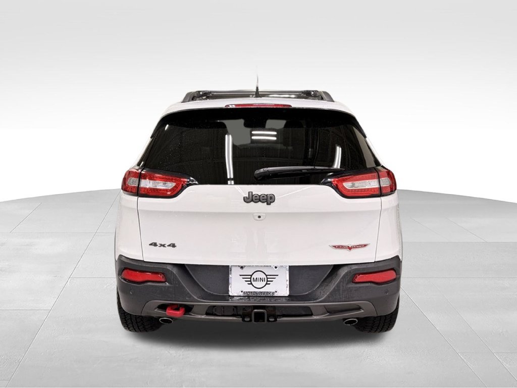 Used 2015 Jeep Cherokee Trailhawk w/ Comfort/Convenience Group AWD/4WD image 4