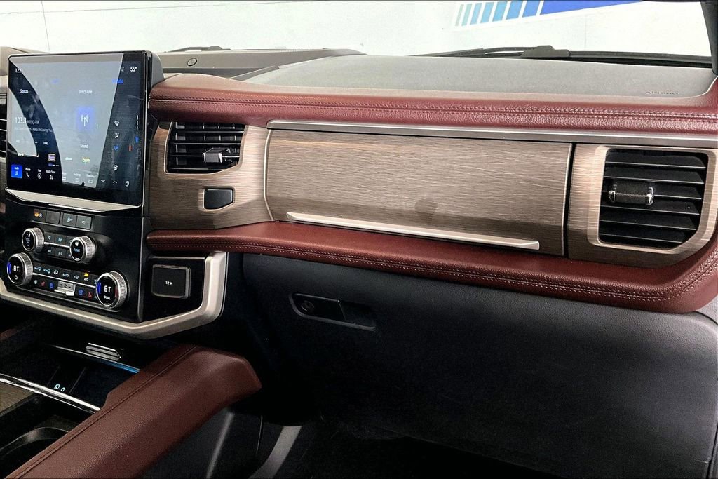 Certified 2024 Ford Expedition Limited image 12