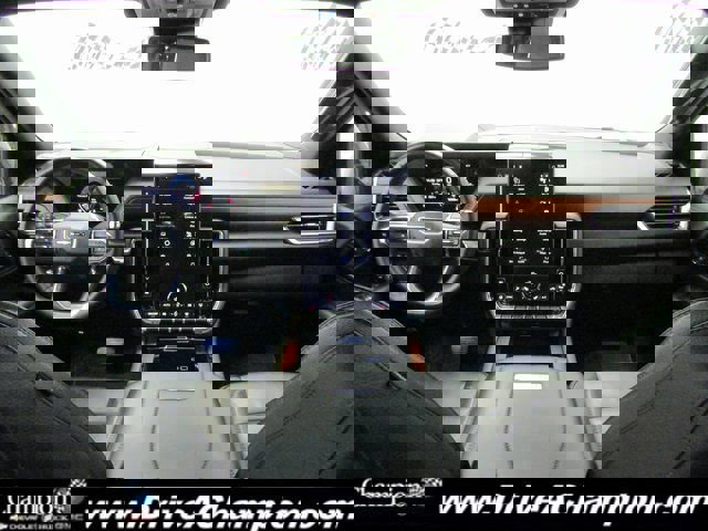 Certified 2025 GMC Yukon Denali image 24