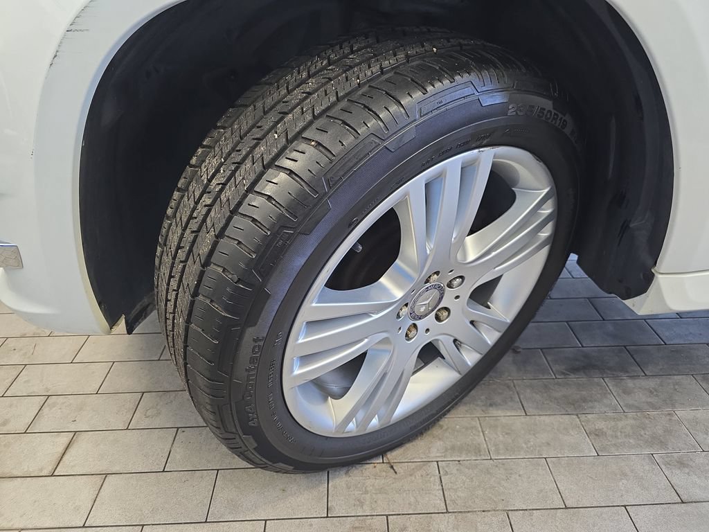 Used 2015 Mercedes-Benz GLK 350 4MATIC image 34
