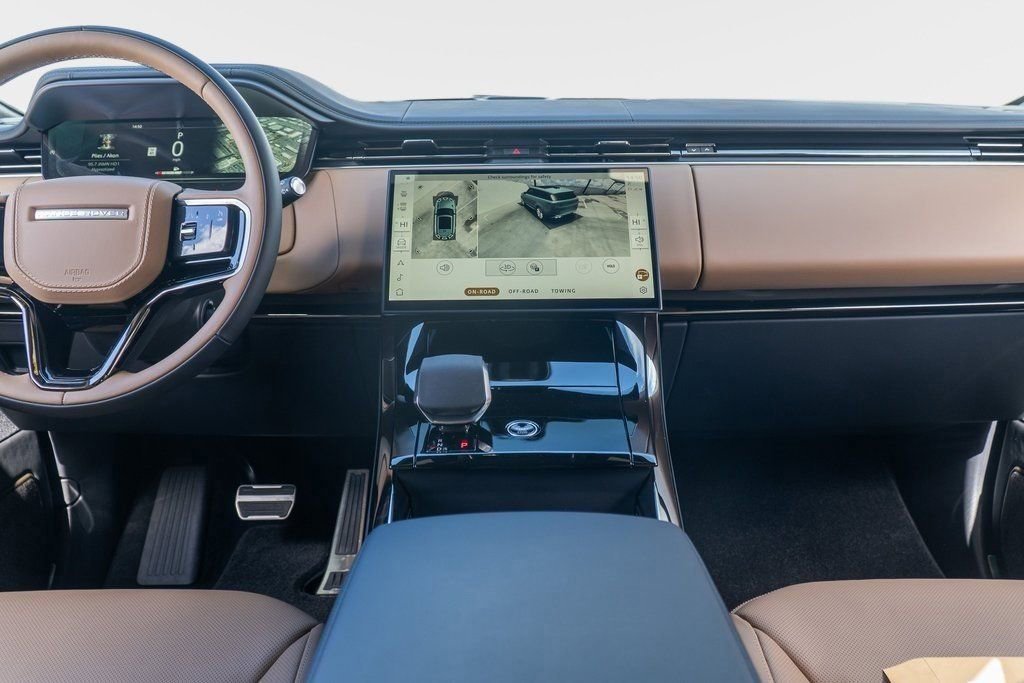 New 2025 Land Rover Range Rover Sport Autobiography AWD/4WD image 16