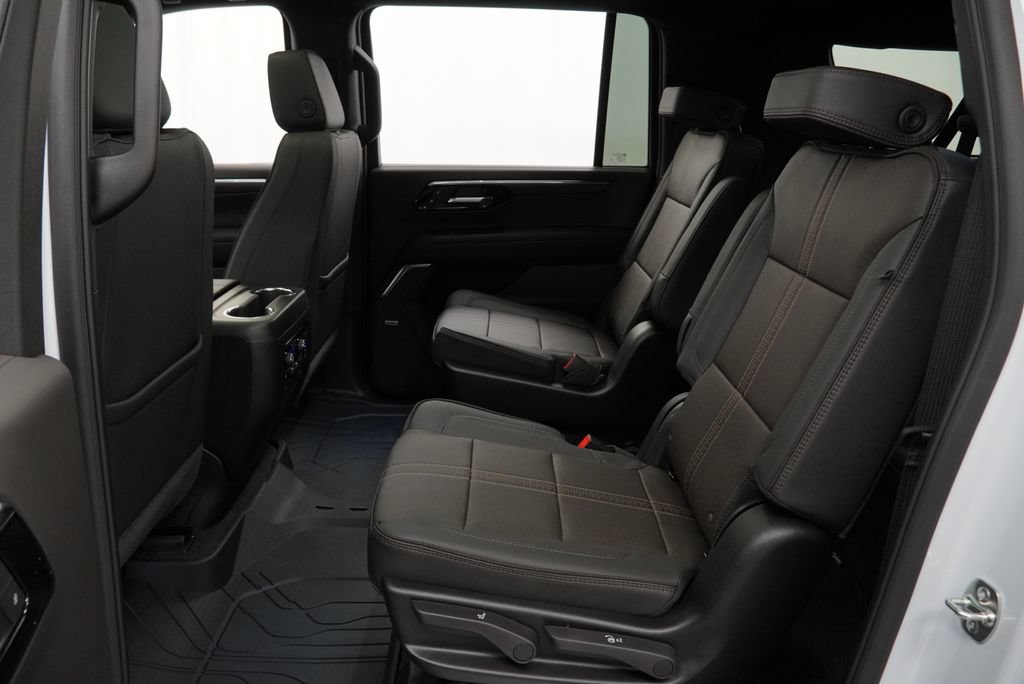 New 2026 Chevrolet Suburban High Country AWD/4WD image 12