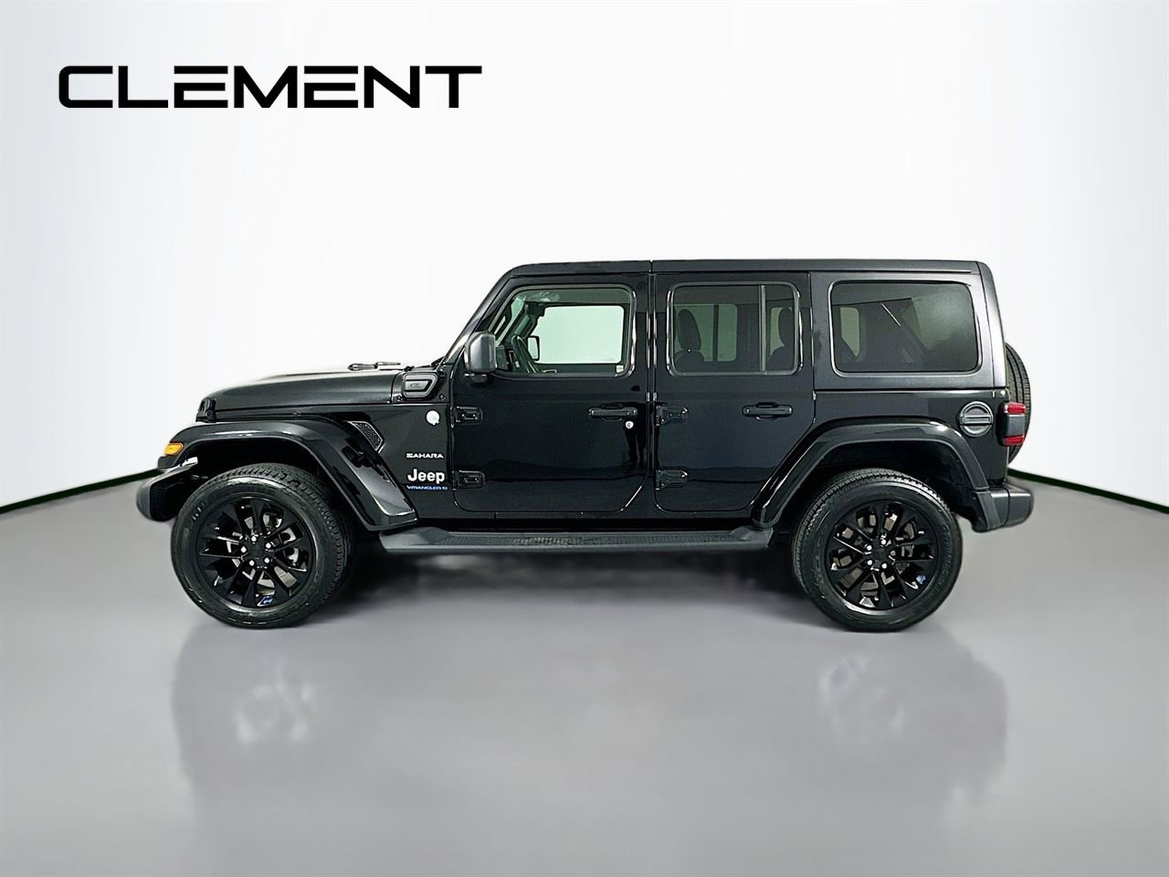 Used 2023 Jeep Wrangler Unlimited Sahara w/ Cold Weather Group image 6