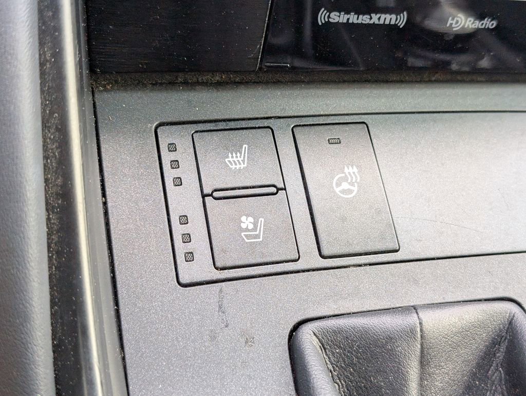 Used 2022 Lexus IS 350 F Sport RWD image 23