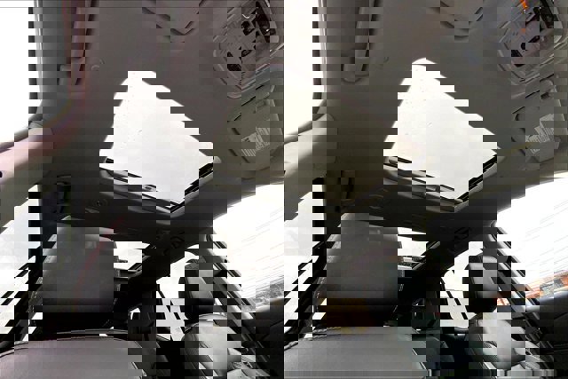 Used 2019 Chevrolet Traverse LT w/ LT Premium Package image 21