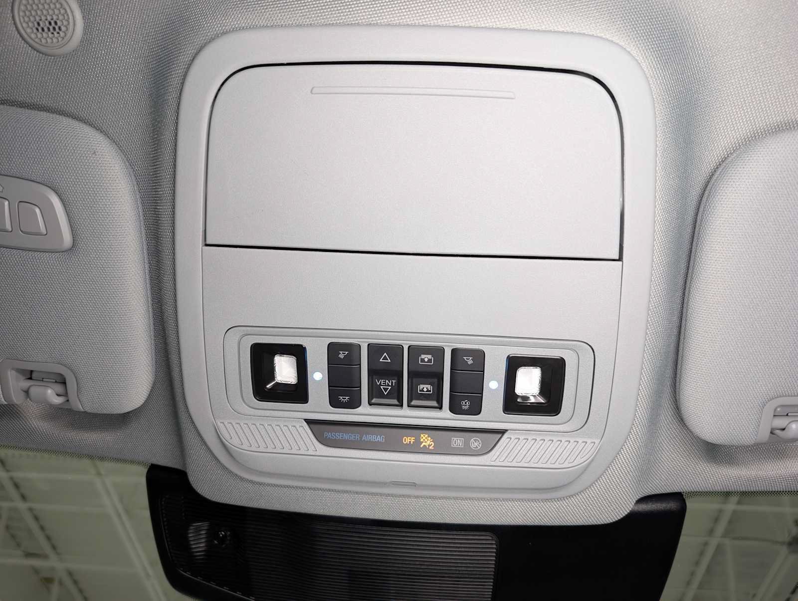 Used 2022 Ford Explorer Limited w/ Equipment Group 301A AWD/4WD image 29