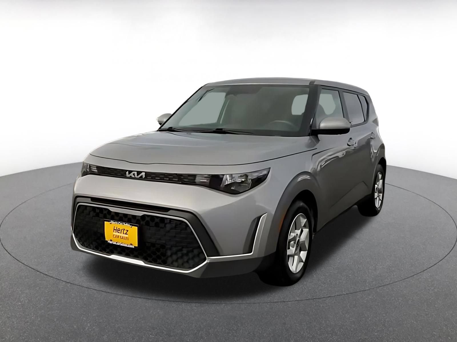 Used 2025 Kia Soul LX w/ LX Technology Package FWD image 6