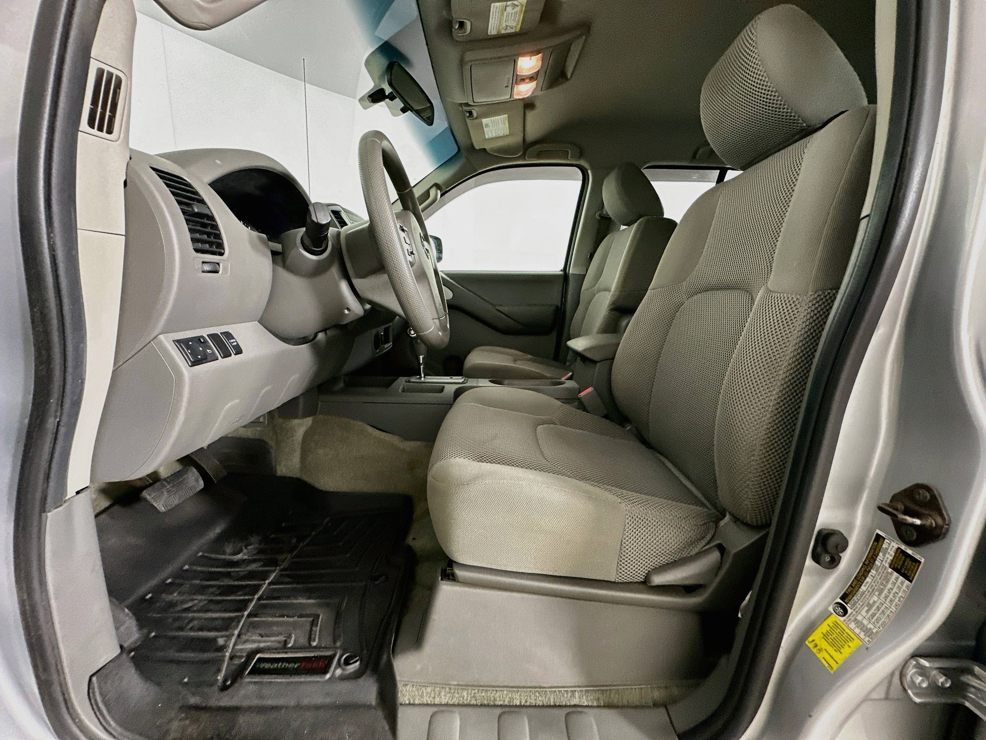Used 2014 Nissan Frontier SV RWD image 13
