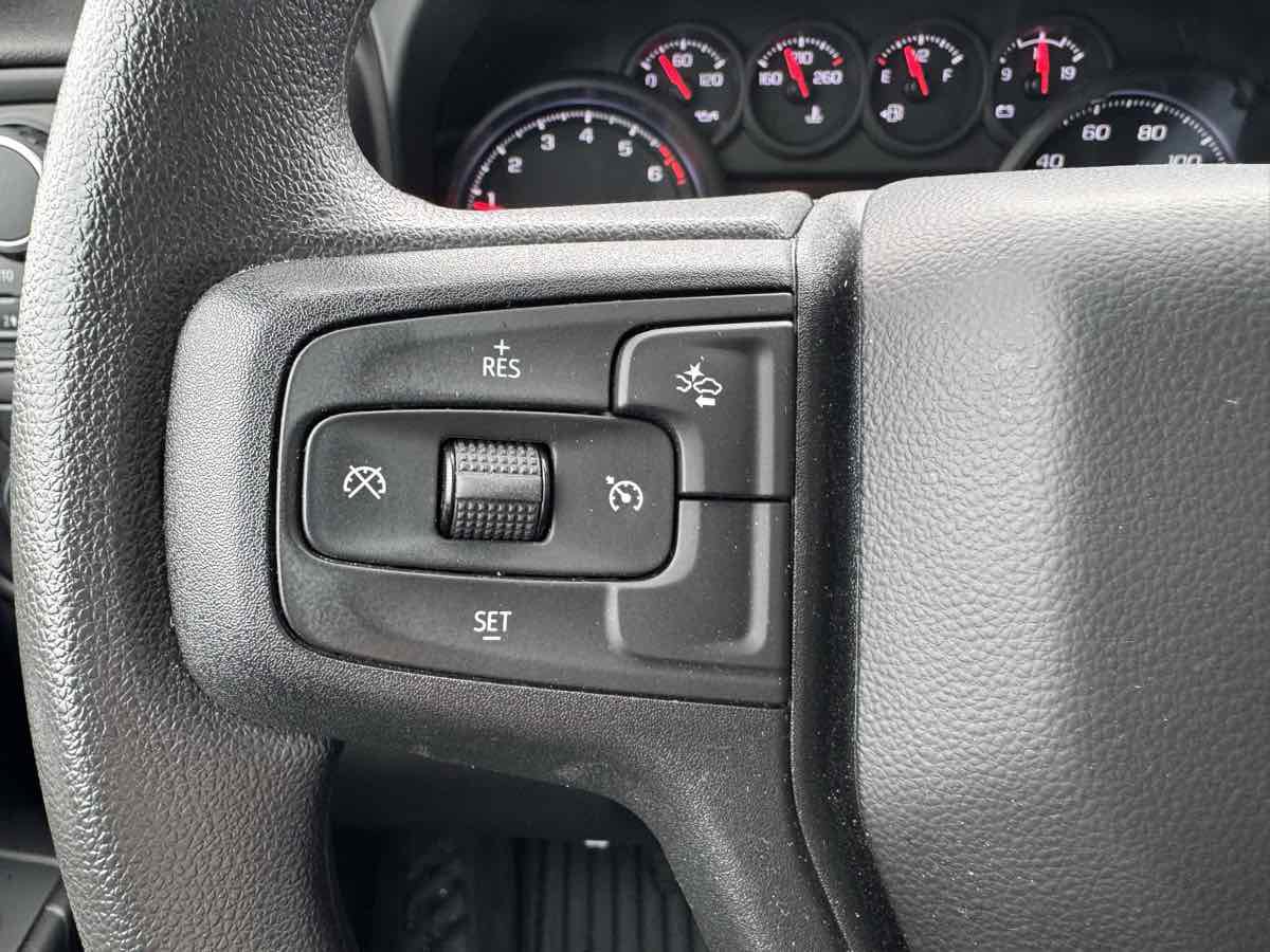 Used 2024 Chevrolet Silverado 1500 Custom image 14