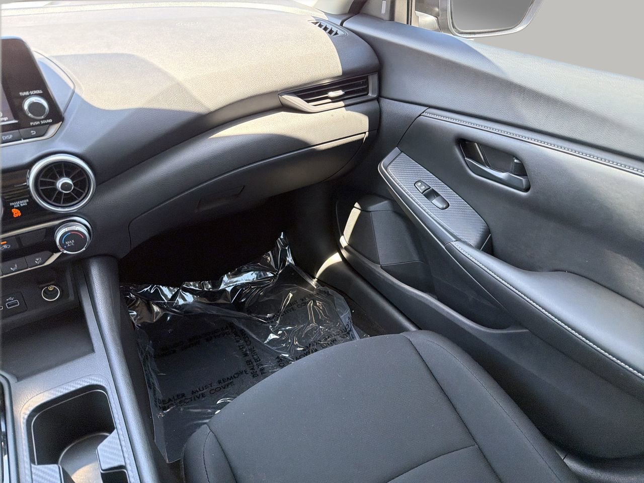 Used 2025 Nissan Sentra S FWD image 15