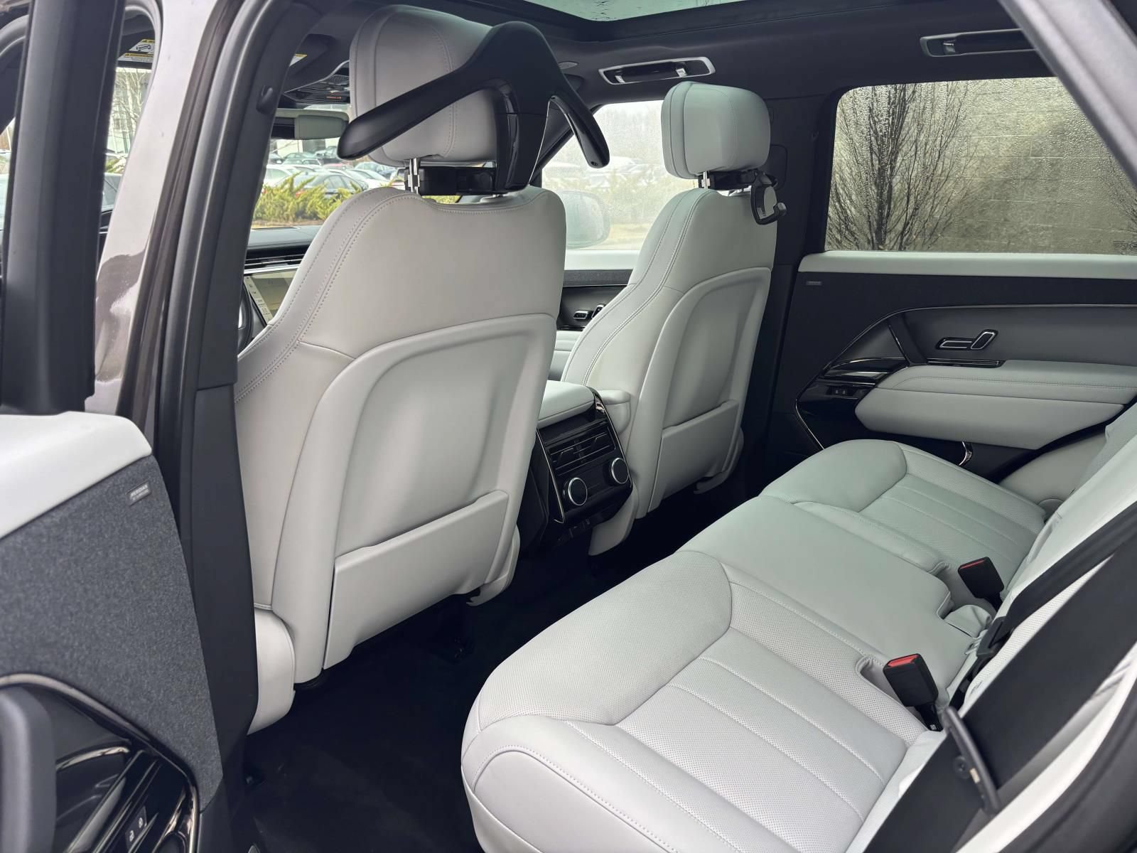 New 2026 Land Rover Range Rover Sport SE AWD/4WD image 22