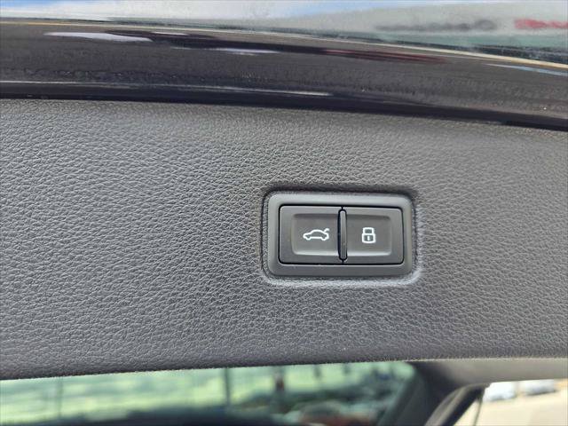 Used 2021 Audi Q7 3.0T Premium Plus w/ Premium Plus Package AWD/4WD image 17