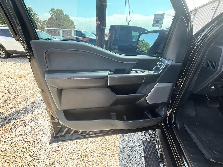 Used 2022 Ford F150 Lariat w/ Equipment Group 502A High AWD/4WD image 13