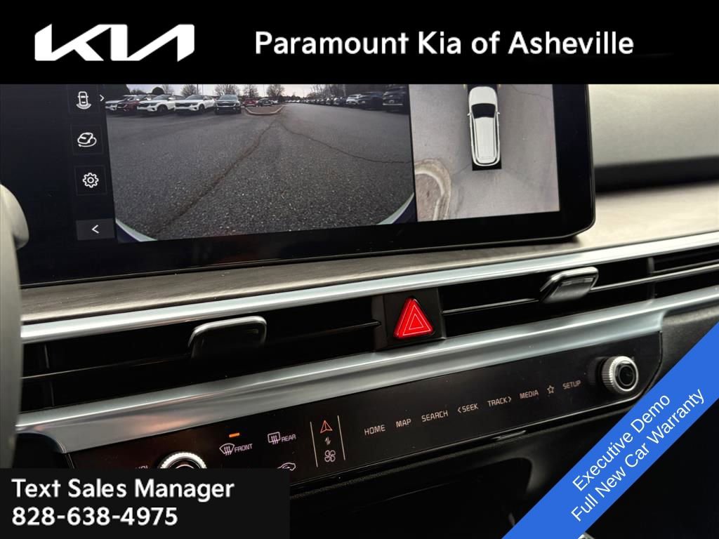 Used 2025 Kia Sorento SX image 11