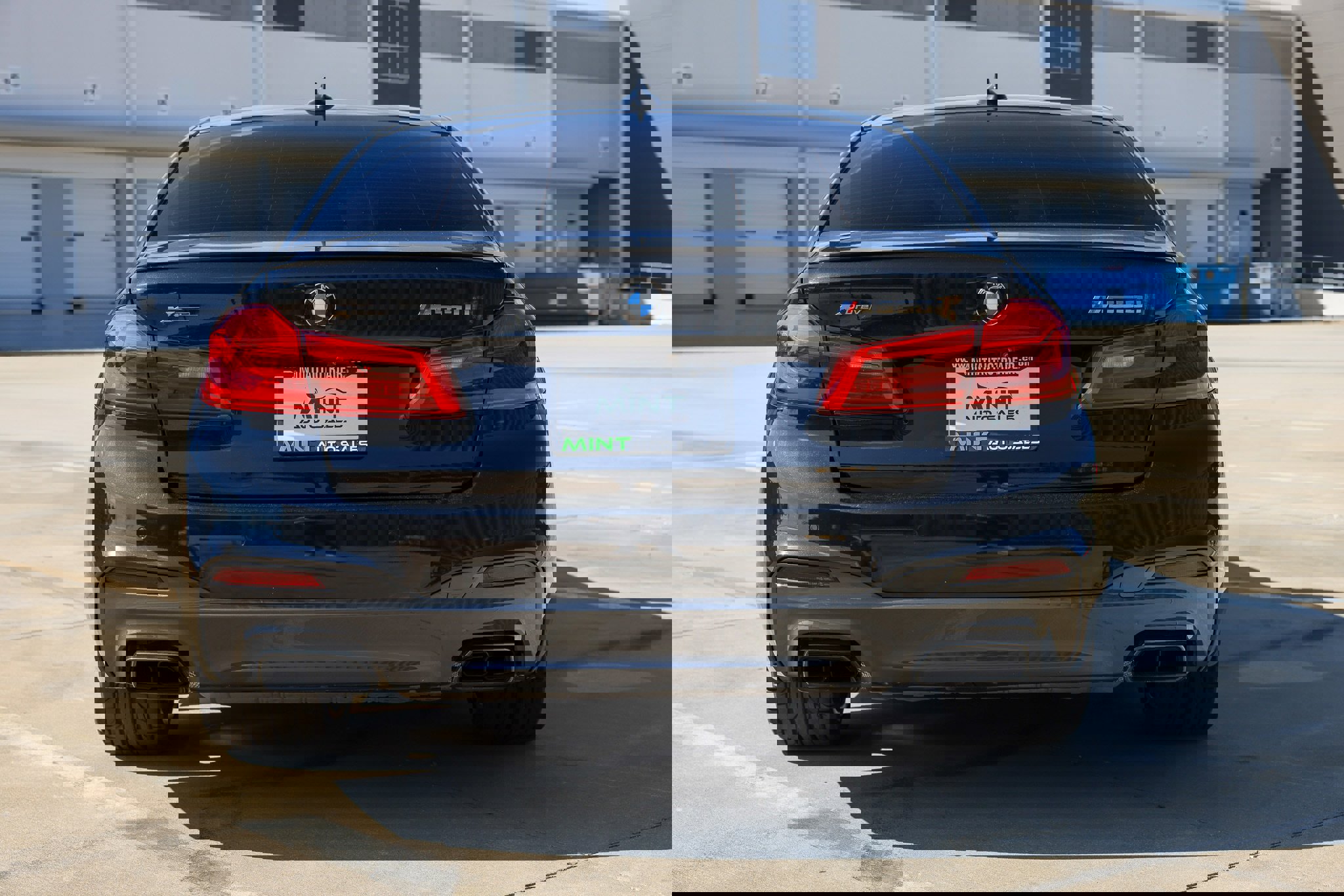 Used 2019 BMW M550i xDrive image 12