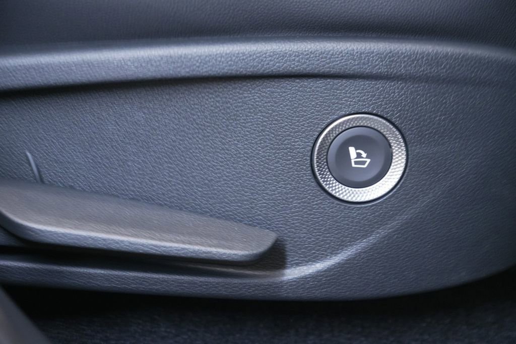 New 2025 Genesis GV80 2.5T Standard image 37